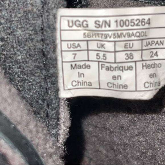 UGG Kesey Woman Boots Size 7 - Picture 8 of 8